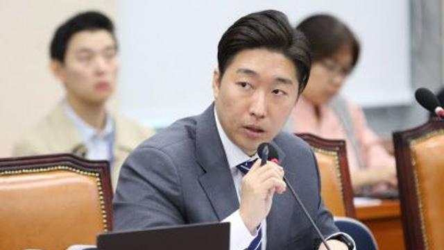 野김용만 