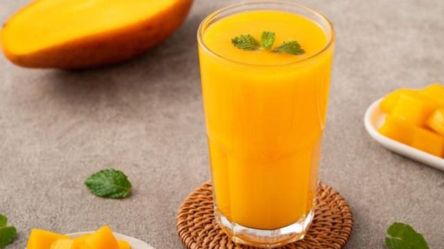 당뇨병 환자도 생과일 주스를 마셔도 될까? “딱 하나만 주의하세요”