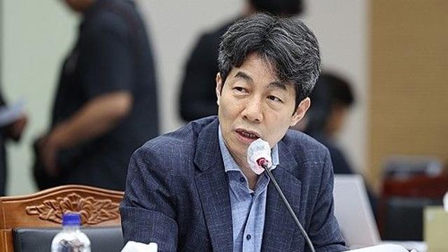 윤건영 