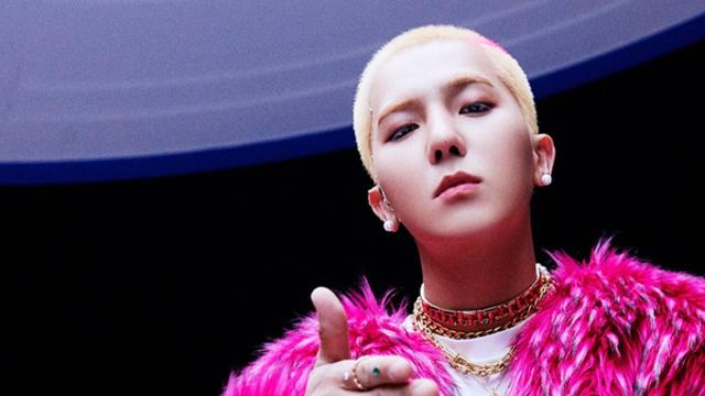 ‘복무 근태 논란’ 속 송민호, 소집해제 날까지 ‘병가’···“병무청 조사 중”