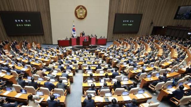 한덕수, '쌍특검' 국무회의 미상정...일각에선 