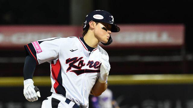 韓 슈퍼스타, 전 세계 사로잡았다…김도영, 프리미어12 활약상 '3위' 쾌거