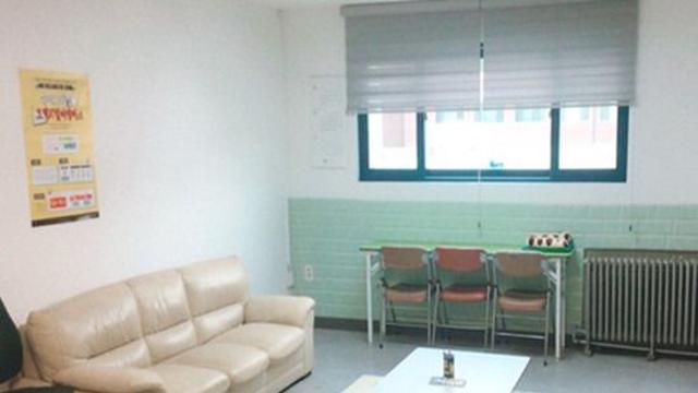 동아리방에서 하다 걸린 커플