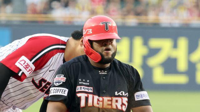 '잔인한 현실' 3년 487안타 소크라테스, 통합 우승 이후 KIA와 동행 마침표