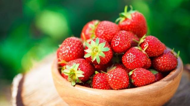 돌아온 딸기의 계절, 무르지 않도록 신선하게 보관하는 방법