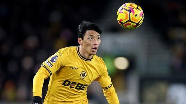 [포토] '부상' 황희찬, 울분 토해낸 첫 골