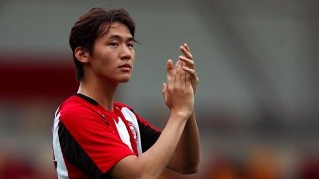 '한국축구 꿈★ 이뤘다' 김지수, 센터백 최초 EPL 데뷔…최연소 코리안리거 등극+15호 역사→감독도 '대만족'