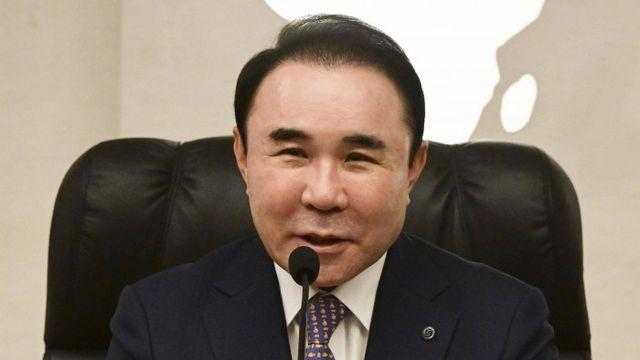 윤홍근 제너시스BBQ 회장, 빙상연맹 회장 연임 도전