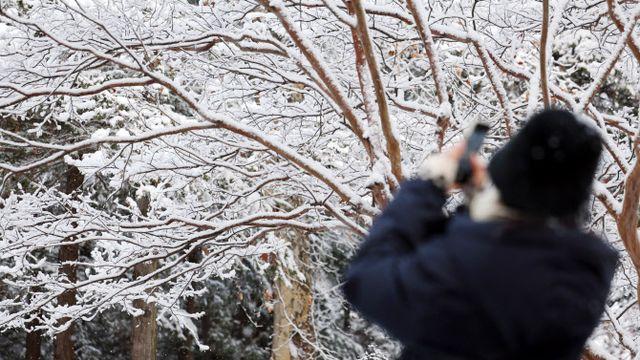 건조한 대기에 전국 곳곳서 바람…눈·비 예보도[오늘날씨]