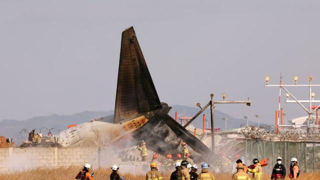 살아남은 두명...꼬리칸서 구조 당시 “넋 나간 듯 보여”