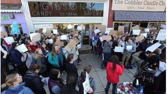 동네 빵집에 3천백만불 배상한 대학..
