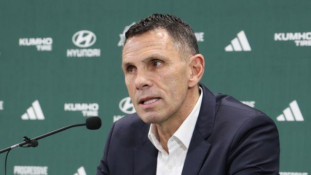 ‘EPL 출신→K리그’ 포옛 감독 “한국행은 운명…전북의 자부심 끌어올릴 것” [IS 전주]