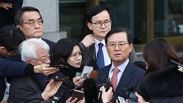 尹측, 공수처 체포영장에 대응…
