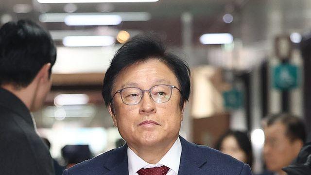 與 박형수 “헌재, 尹 탄핵보다 권한대행 탄핵 가처분 심사 먼저 해야”