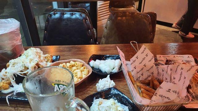 32세,남자 아는 동생이랑 한잔함..