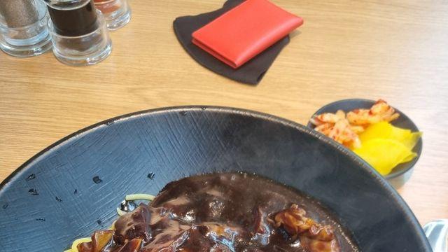 우리집앞 중식당 짜장면 가격 베리굿임