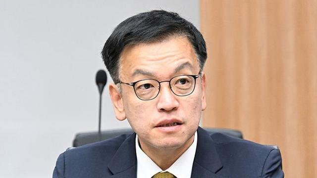 최상목 대통령 권한대행에 흉기 휘두르겠다는 글 올라와 (+현재 상황)