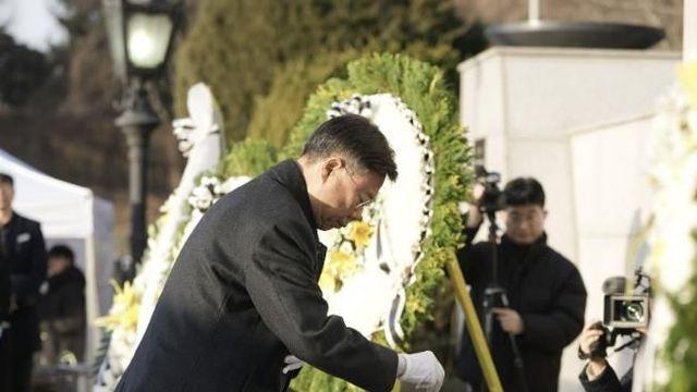 신상진 성남시장, 현충탑 참배로 새해 업무 시작 