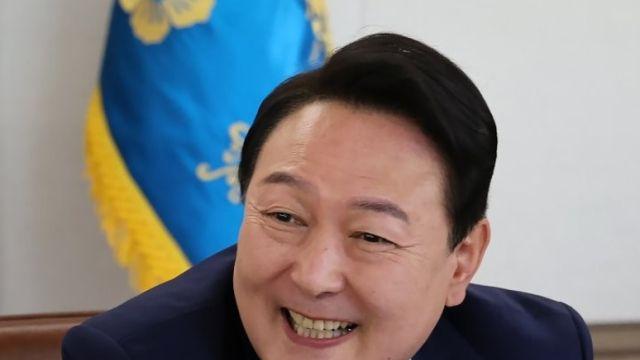 尹, 수사 당당히 맞서겠다더니…또 의무복무병 동원해 숨었다