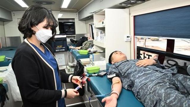 해군사관학교, 새해맞이 사랑의 헌혈 행사…170여명 참여