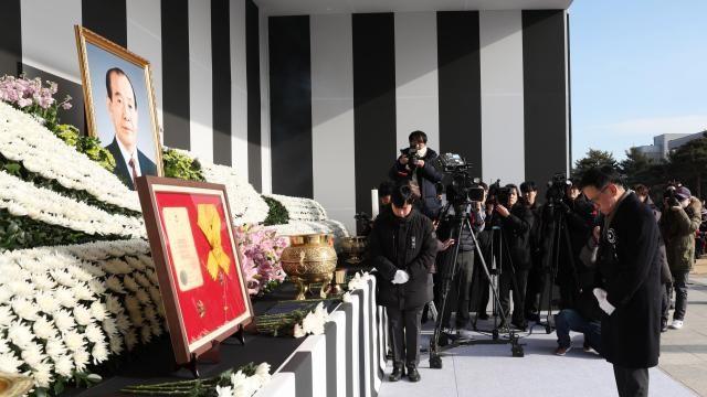 故 김수한 전 국회의장 영결식 참석한 최상목 