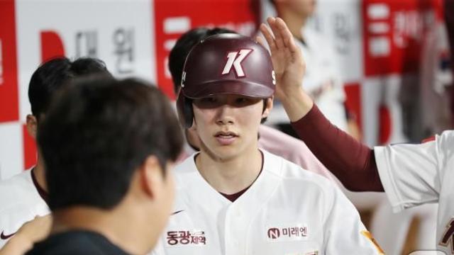 협상 마감 12시간 남긴 김혜성, 연봉 73억에 시애틀행?…美 매체 보도