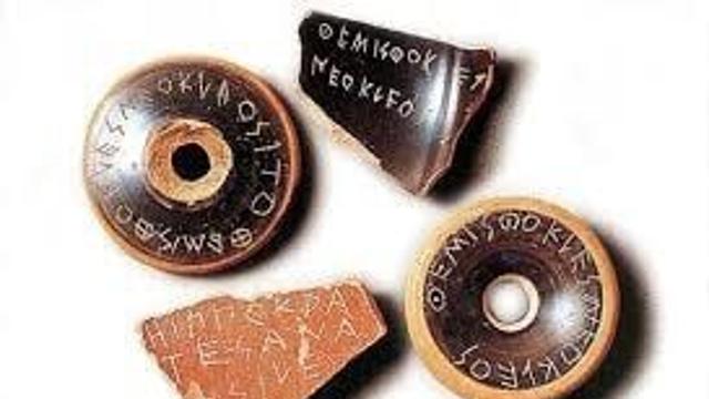 니들 투표할때 이거 절대 두 개 이상 들고가지 마라..