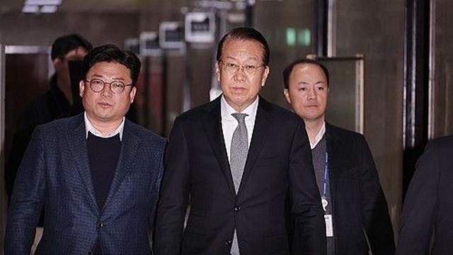 與, 尹체포 불발되자 공수처·법원에 