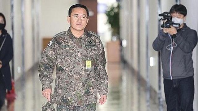 여인형, 국정원 1차장에 