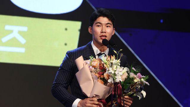 김혜성, MLB 다저스와 3+2년 최대 324억 원 입단 합의… 오타니와 한솥밥