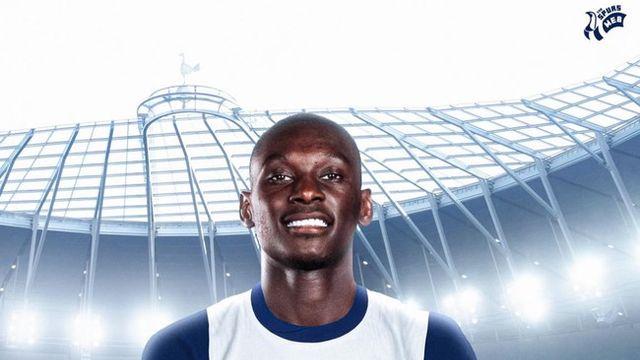 이강인 떠나 손흥민과?...'1410억' PSG 역대 이적료 3위, '공격 초토화' 토트넘 타깃으로! 