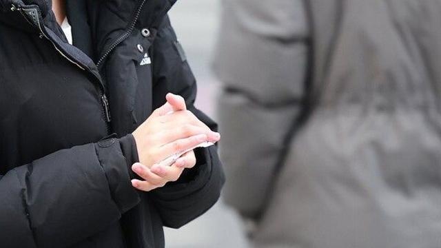 [날씨] 오늘 전국 곳곳 눈·비…미세먼지 농도 '나쁨'