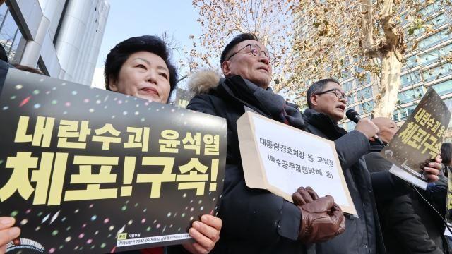 '尹버티기'에 與 내부 온도차