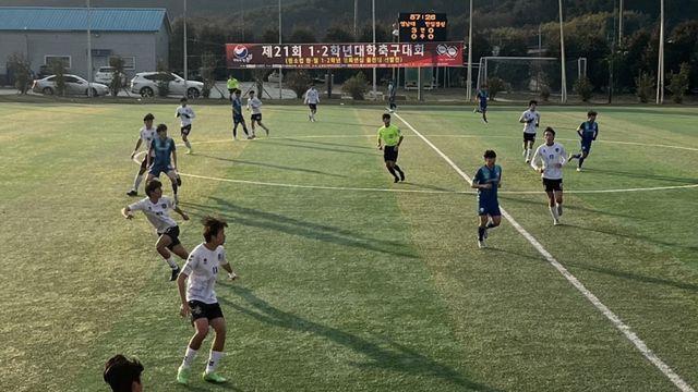 ‘디펜딩 챔피언’ 용인대, 가야대에 5골 폭격…토너먼트 진출 확정