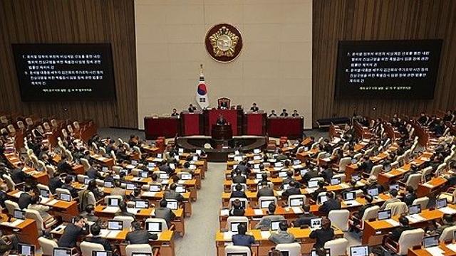 '내란·김여사 특검법' 등 재의요구 8법 국회 재표결서 부결