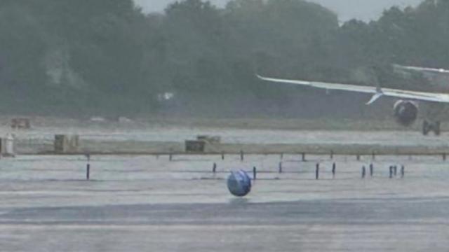 어제 영국에서 촬영된 UFO