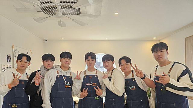 NC 천재환 2년째 일일 카페 운영, 수익금 913만원 기부