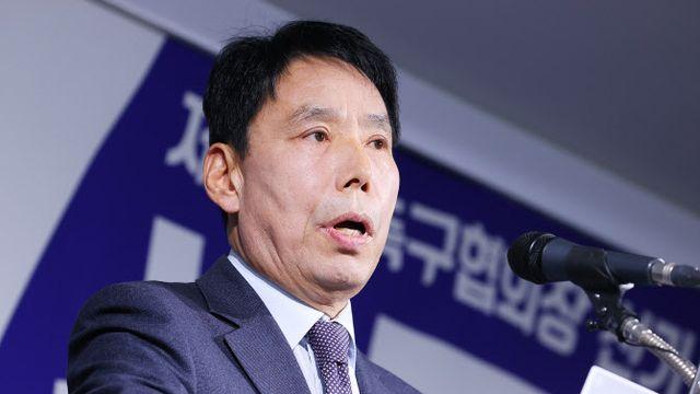 ‘가처분 인용’ 신문선 “선거운영위원회, 사과하고 해산하라”