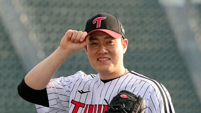 ‘한 지붕 두 가족’ LG-두산 사이의 선수 이적…‘윈-윈’으로 자리 잡나?