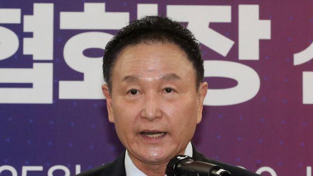 선거일 발표에 허정무 “일방적인 통보, 신문선 측과 거부했다”