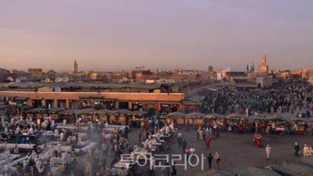 천일야화 속으로 들어간 듯 마법같은 곳 '모로코 마라케시 제마 엘프나 광장'