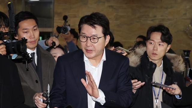 與, 김상욱 '탈당 권유' 논란에 