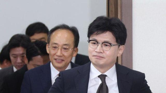 진짜 이새끼 뭐임??????????