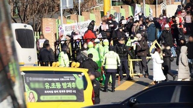관저 집회로 등교 막힌 초등학생···최호정 “안전대책 마련하라”