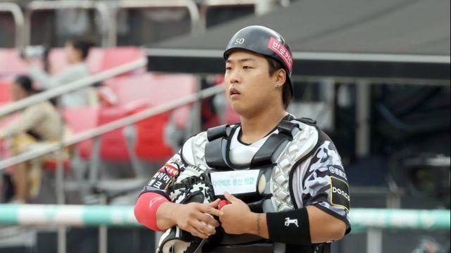 '100억은 당연?' FA 최대어 꿈꾸는 천재타자 강백호, 그의 ‘마스크' 가치는?