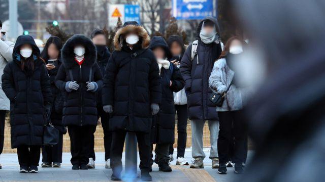 [내일 날씨] '찬바람 쌩쌩' 강추위 계속… 낮에도 '영하권'