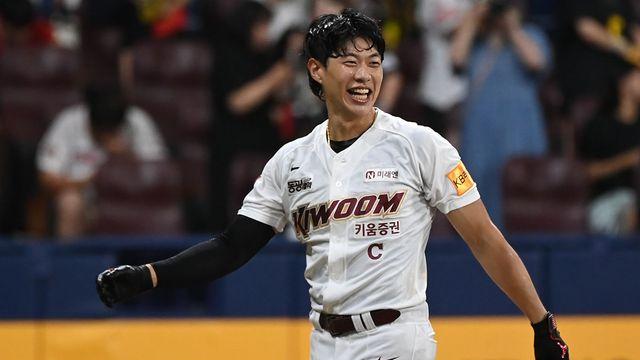 국대 송성문 연봉 3억 초대박! 김혜성 떠난 키움, 2025시즌 연봉 계약 완료…김건희 62.5% 폭등
