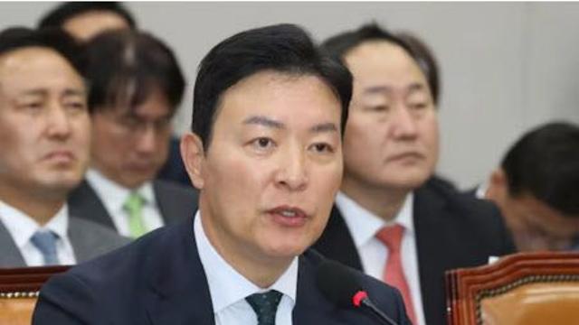 '윤석열 체포 저지 혐의' 김성훈 경호처 차장, 3차 출석요구 불응