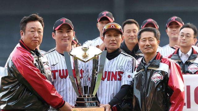 고환율에도 명단 축소 없다, 염경엽 