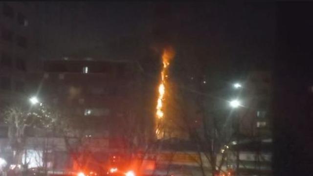 동대문구 창고 건물서 불…16시간 만에 진화(종합)